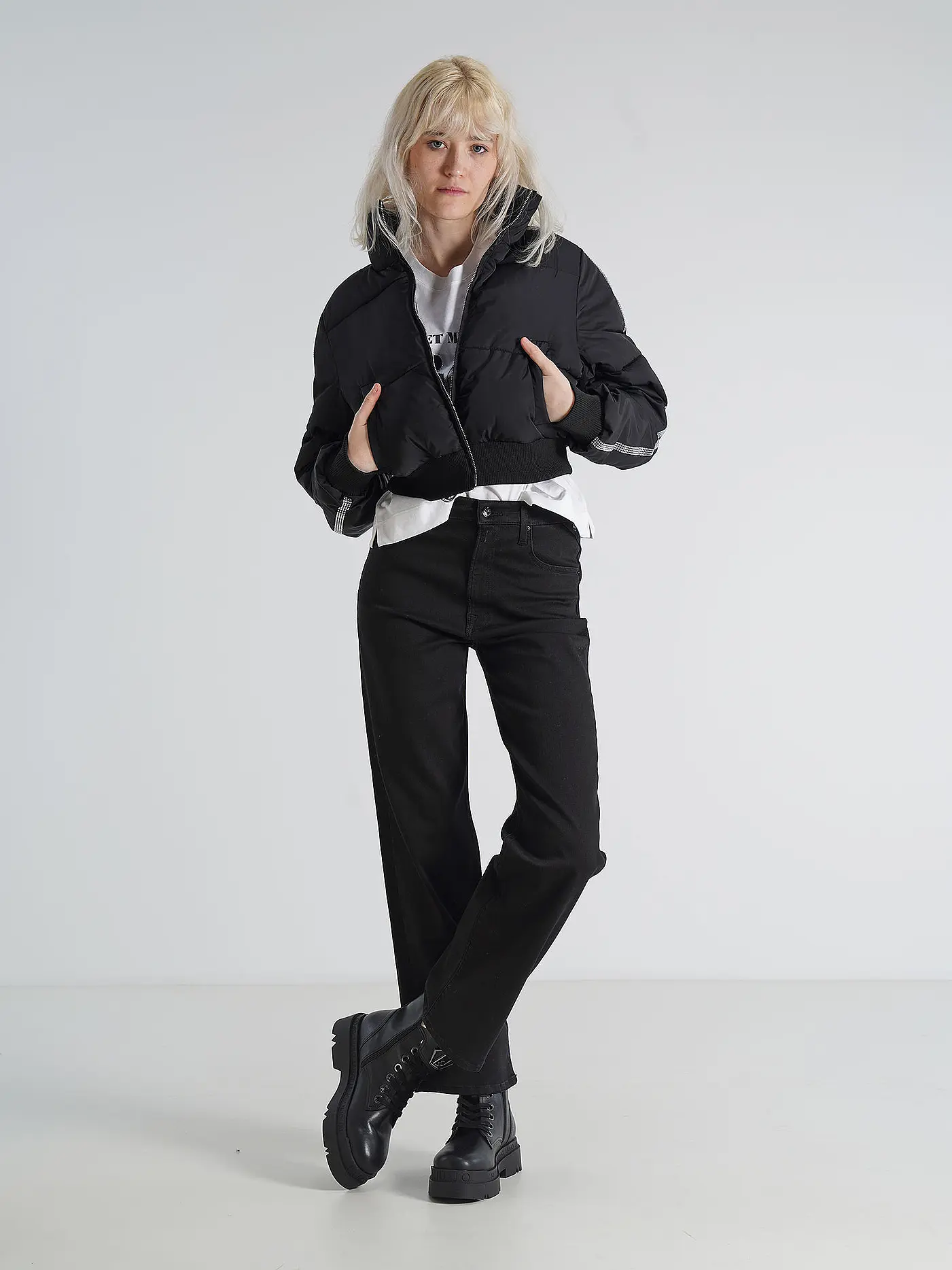 JUICY COUTURE | Steppjacke  Cropped Fit | schwarz